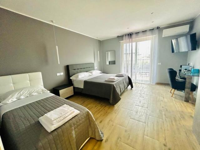 Aqua B&B - Rooms And Apartments Milazzo Buitenkant foto